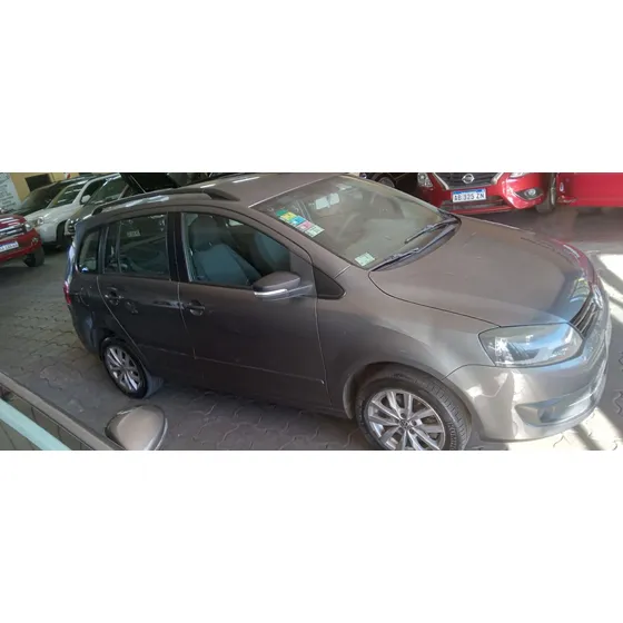 Volkswagen Suran 1.6 Trendline 11b
