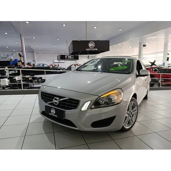 Volvo S60 2.0 T5 Dynamic 4p