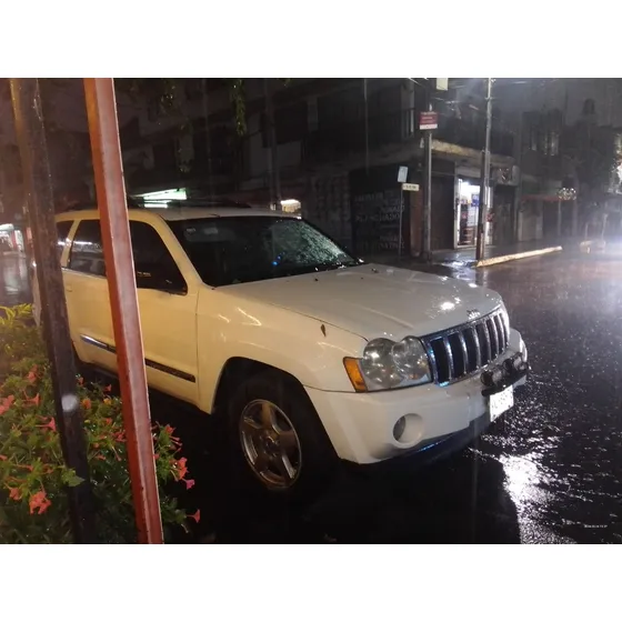 Jeep Grand Cherokee 5.7 Limited Premium V8 4x4 Mt