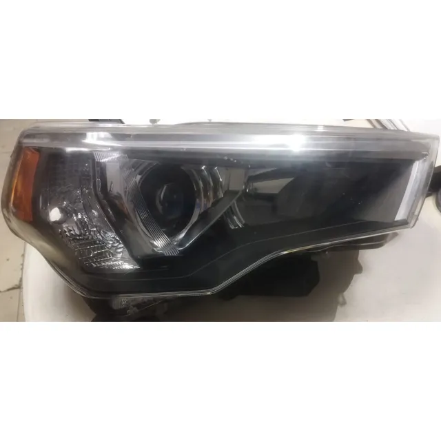 Faro Derecho Toyota  4runner Original 2020