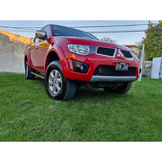 Mitsubishi L200 3.2 Cab Doble 4wd Cr 170cv Mt
