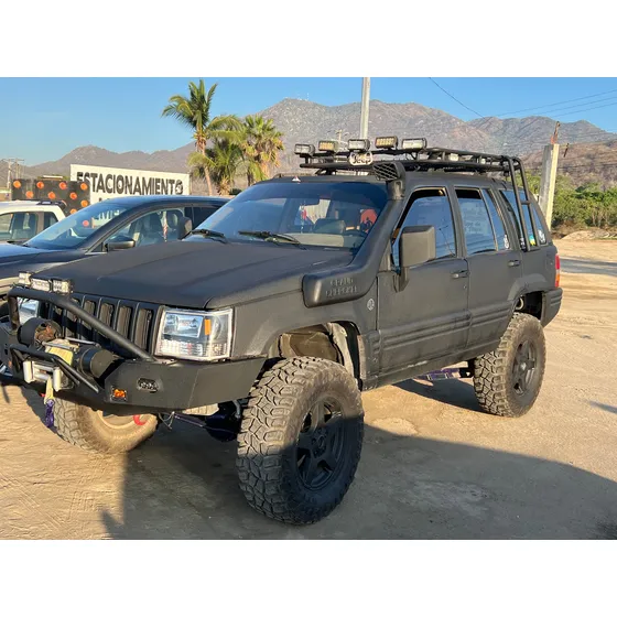 Jeep Grand Cherokee Limited V8 4x4 At