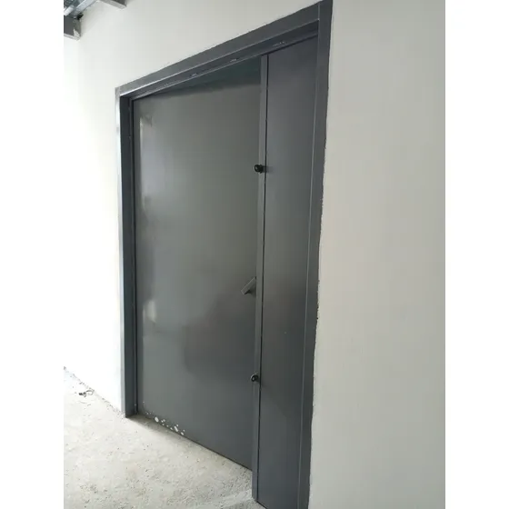 Puertas Entamboradas Metálicas. Calibre 18 (0,90 X 2,10 M)