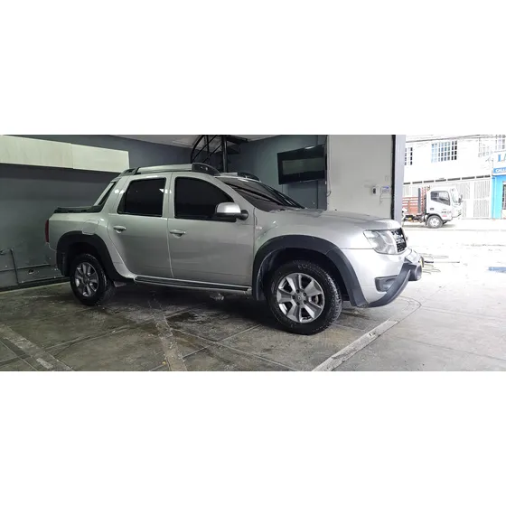 Renault Duster Oroch 2.0 Intens