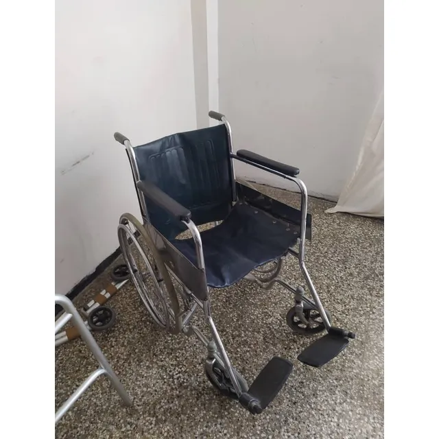 Silla De Ruedas Usada En Buen Estado. Operativa