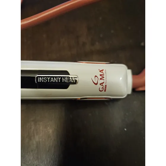 Plancha Ga.ma Profesional Ultra Ozone Ion Tsubaki  $4000