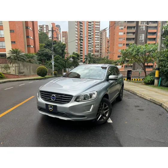 Volvo Xc60 2.0 T5 Awd Summum
