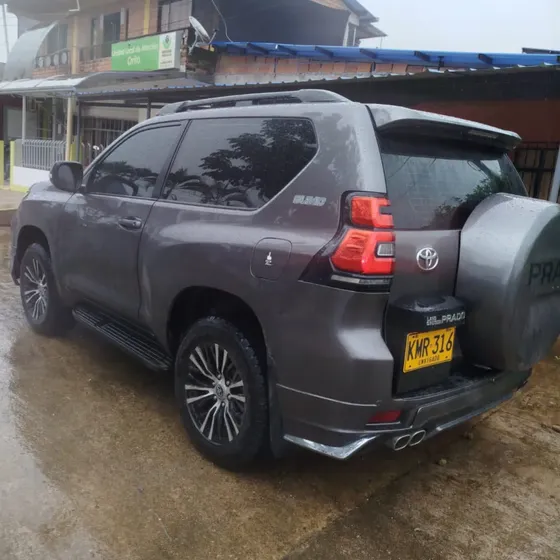 Toyota Prado 2011 Sumo