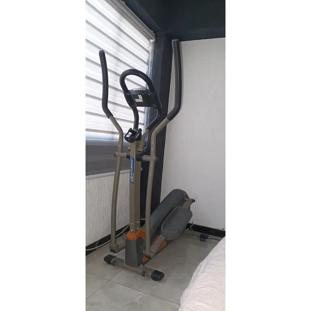 Sportop E850 Elíptica Usada Negociable