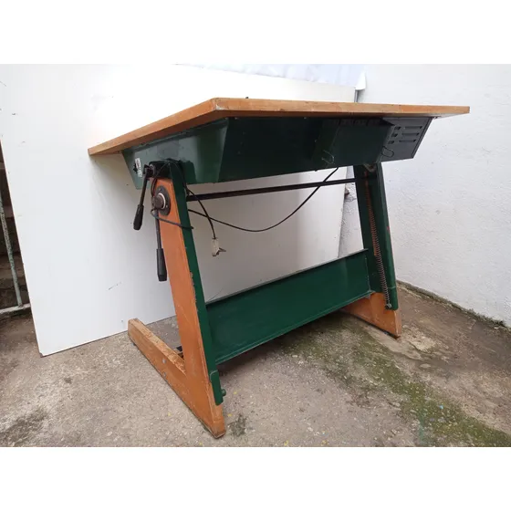 Mesa De Luz Trident 