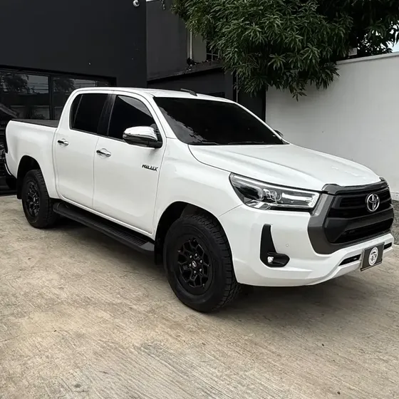 Toyota Hilux 2024 2.4 Diésel 4x4 Aut