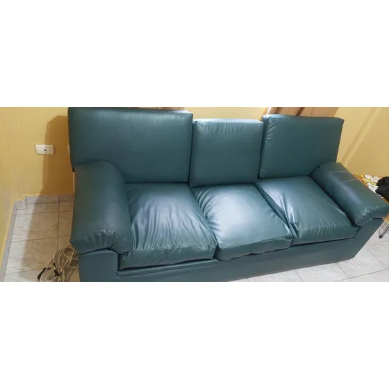 Sofa Cama De Cuero Negro Usado. Como Se En Las Fotos.
