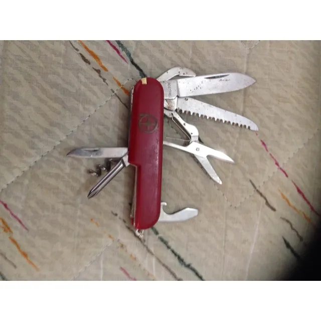 Dos Navajas Victorinox Usadas
