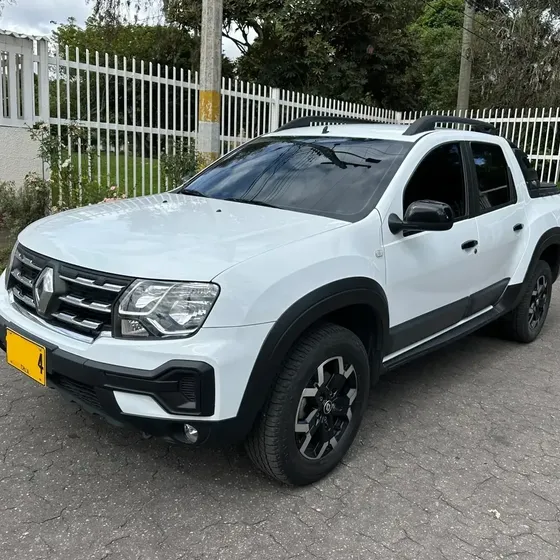 Renault Oroch 2023 1.3 Intens Outsider 4x4