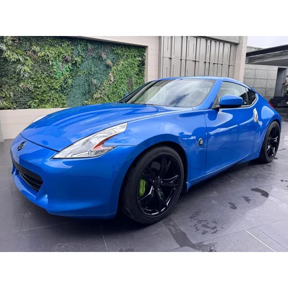 Nissan 370 Automatico