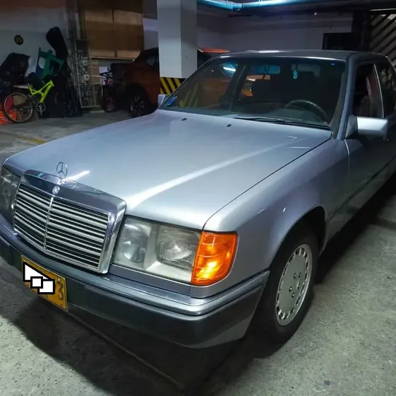 Mercedes-Benz 230 1992 2.3 S124
