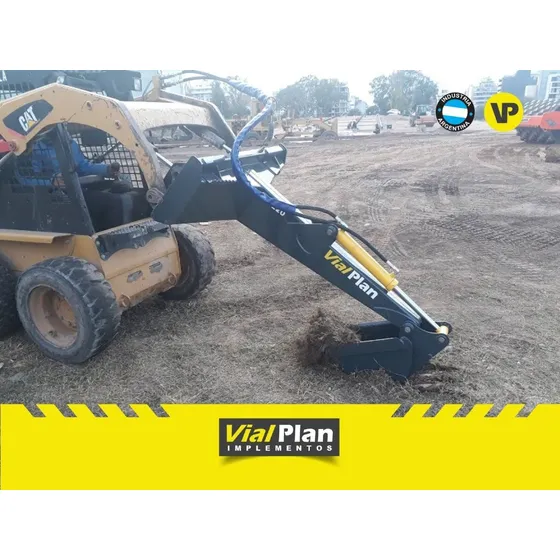 Implemento Brazo Retro Para Minicargadora Vialplan, Bobcat