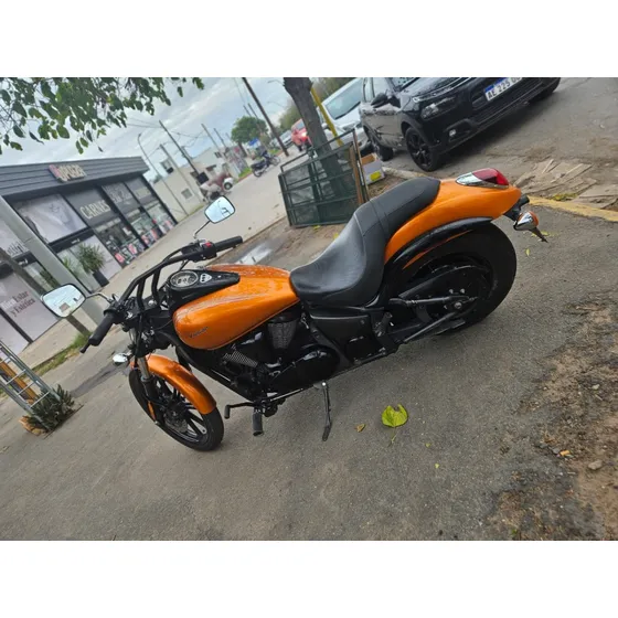 Kawasaki Vulcan 900