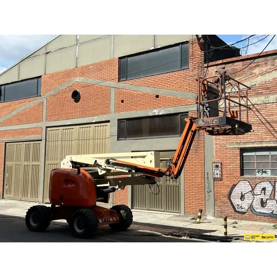 Plataforma Elevadora Articulada JLG 450 Aj