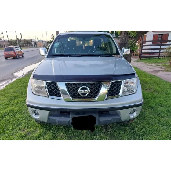 Nissan Frontier 2.5 Le Cab Doble 4x4