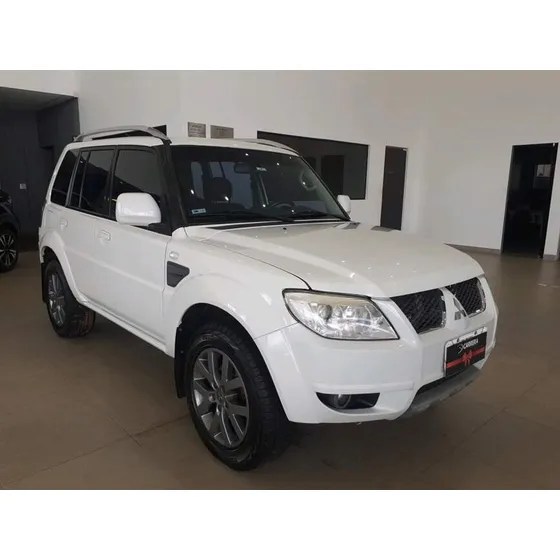 Mitsubishi Pajero Tr4 2.0 4x2 16v 140cv Flex 4p Automático
