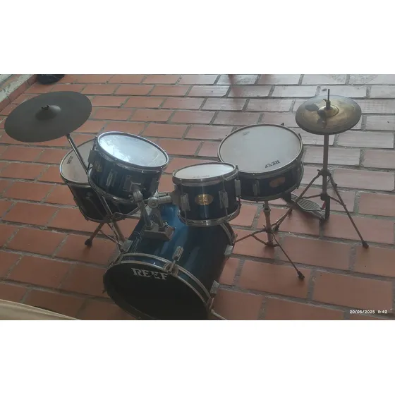 Vendo Batería Reef Usada No Incluye Asiento Ni Banquetas