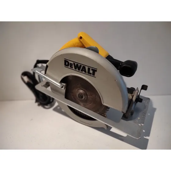 Sierra Circular Dewalt Dw389 9.1/4 1800 W 220 V