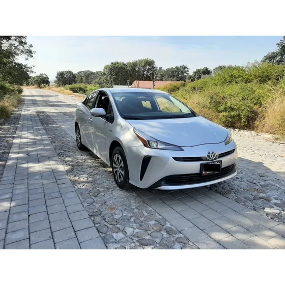 Toyota Prius 1.8 Base Cvt