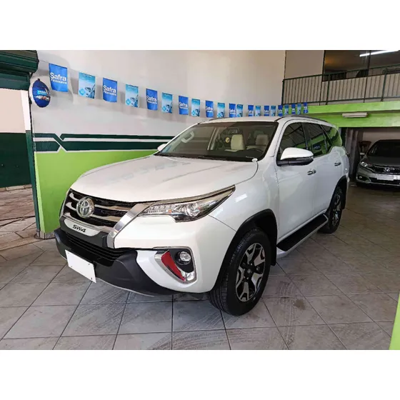 Toyota Hilux Sw4 2.8 Srx Diamond 4x4 7 Lugares 16v Turbo Intercooler Diesel 4p Automático