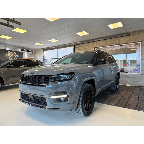 Jeep Commander 2.0 T Blackhawk At9 4x4