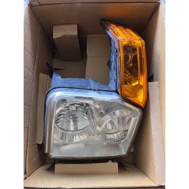 Faro Izquierdo Jeep Comander Usado