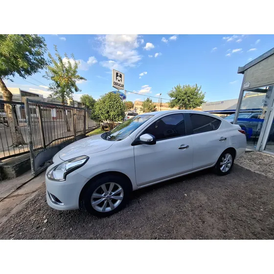 Nissan Versa 1.6 Drive