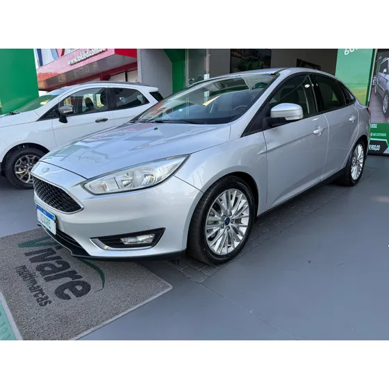 Ford Focus 2.0 Se Plus Sedan 16v Flex 4p Powershift