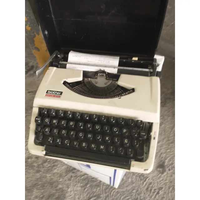 Maquina De Escribir Brother Vintage, Esta En Caracas