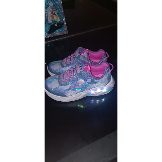 Skechers Modelo Arcoiris Light Up Alumbran Talla 32  P/niñas