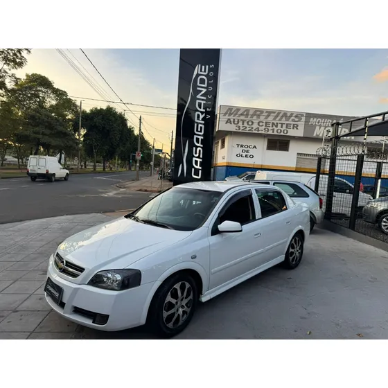 Chevrolet Astra 2.0 Mpfi Advantage Sedan 8v Flex 4p Automático