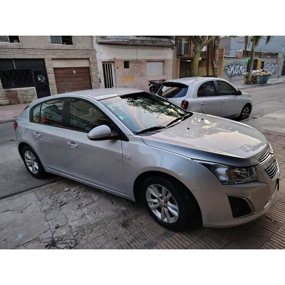 Chevrolet Cruze 1.8 Lt Mt 4 P