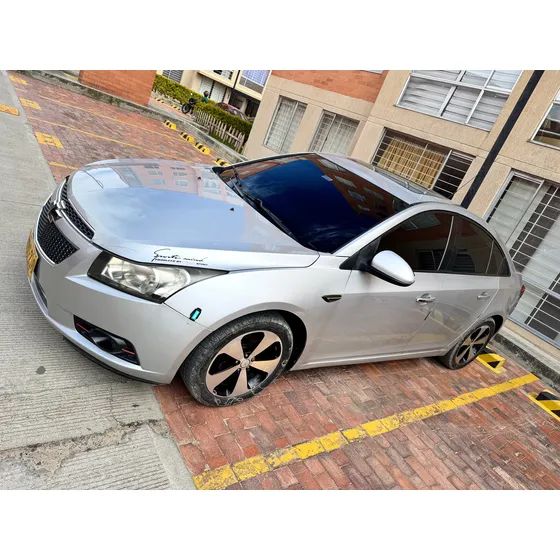 Chevrolet Cruze 1.8 Platinum At