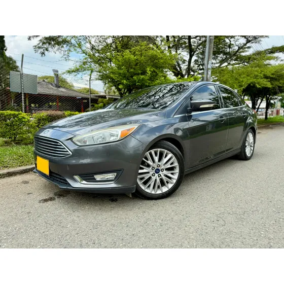 Ford Focus 2.0 Titanium