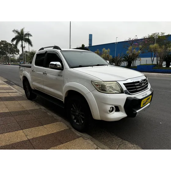 Toyota Hilux 2.7 Srv 4x2 Cd 16v