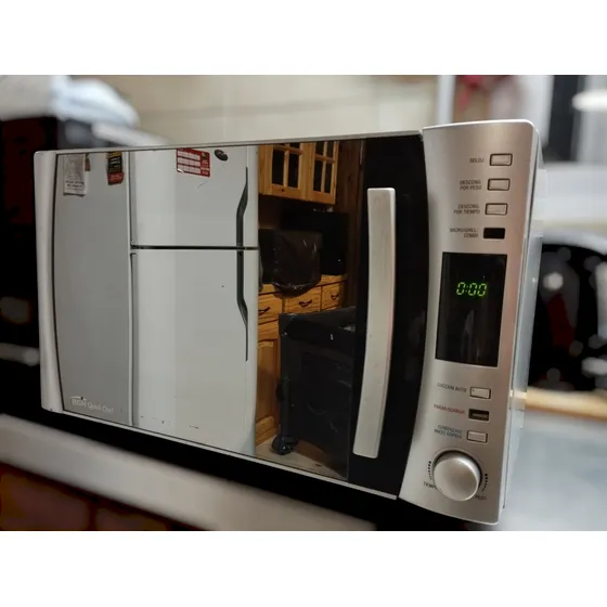 Microondas Bgh 30l 230d11a P/ Reparar/repuesto No Se Envia!