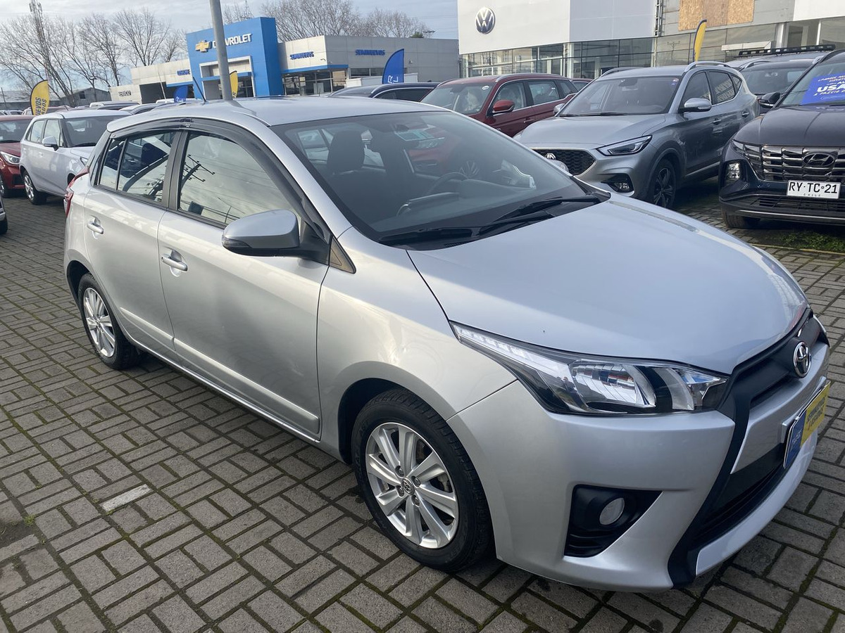 Toyota Yaris Sport 2016