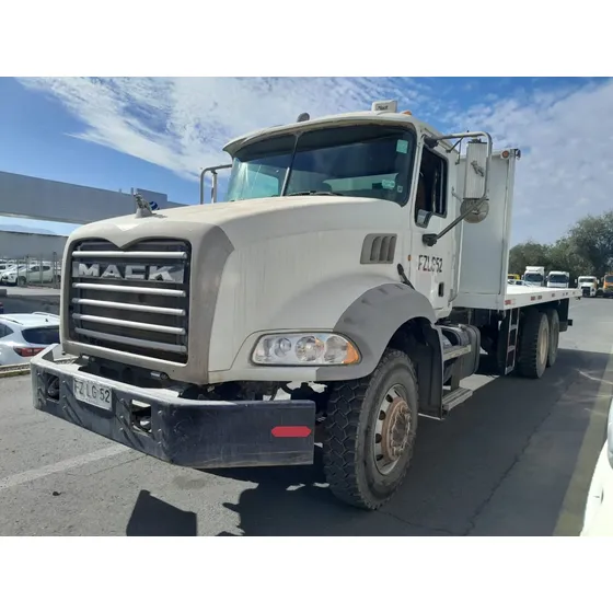 Camion Mack Gu813e   6x4  Año  2014