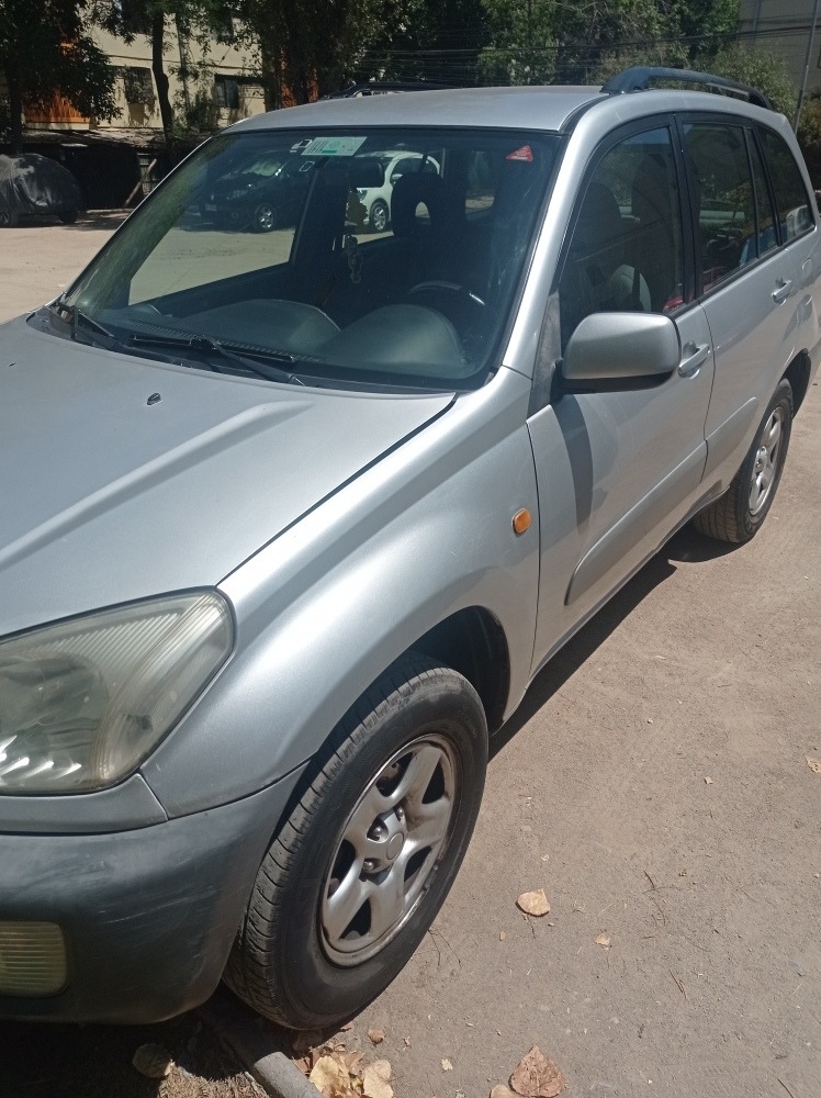 Toyota Rav4 ,full Rav4 Advantage 2.0 ,4*4