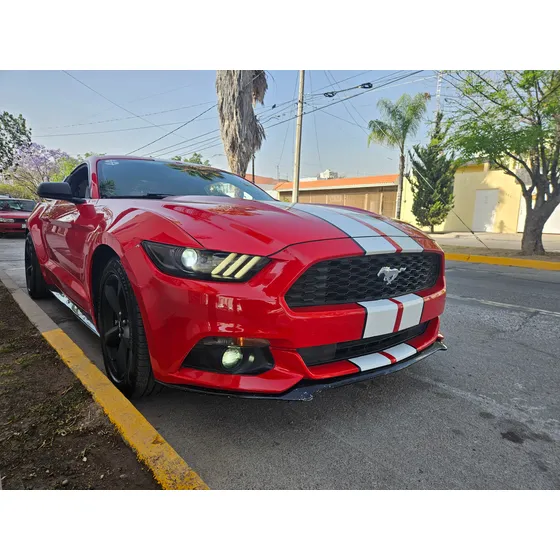 Ford Mustang 3.8 Coupe 3.7 V6 At