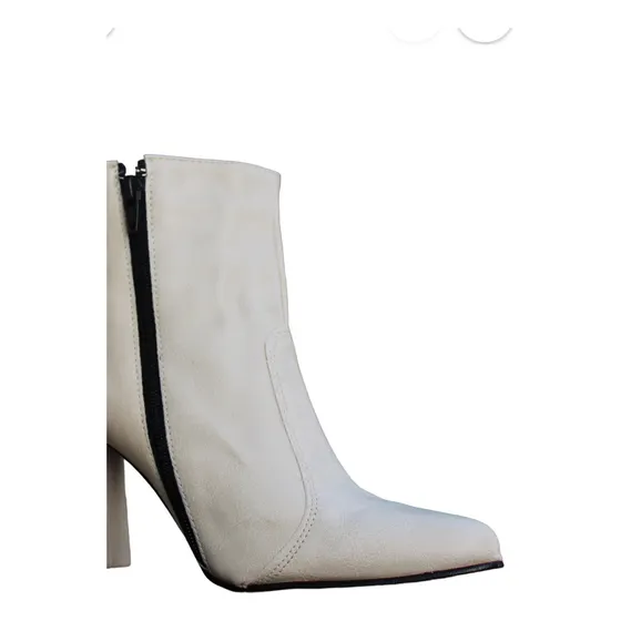 Hermosa Bota Caña Corta Punta Fina Ultima Moda