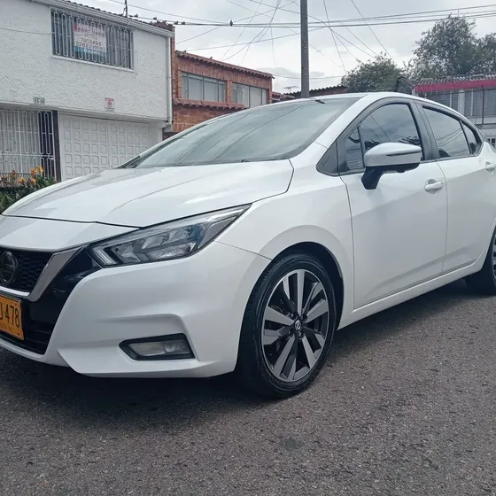 Nissan Versa 2022 Exclusive