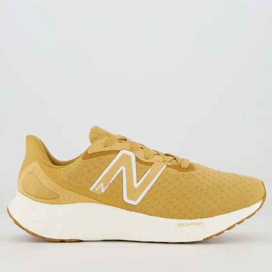 Tênis New Balance Fresh Foam Arishiv4 Feminino Marrom Branco
