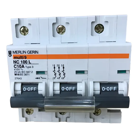 Interruptor Automatico 3p 10 Amp 25 Ka Blanco