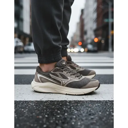 Tênis Mizuno Hawk 6 - Masculino - Marrom